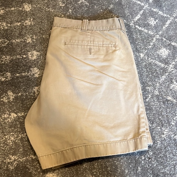 J Crew Reade Shorts khaki 7” inseam size 36 - Picture 2 of 2